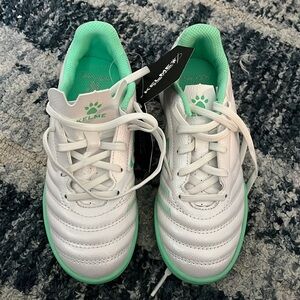 Girls soccer shoes/ cleats